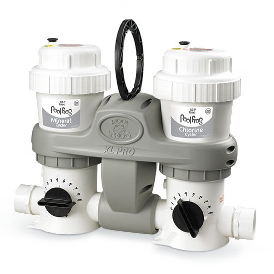 Pool FROG® XL PRO® Cycler in white background